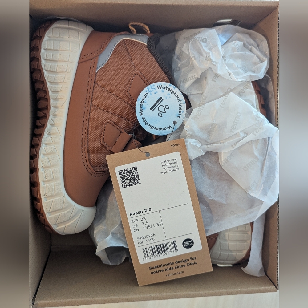 NWT Reima Waterproof Sneaker Boot Passo
